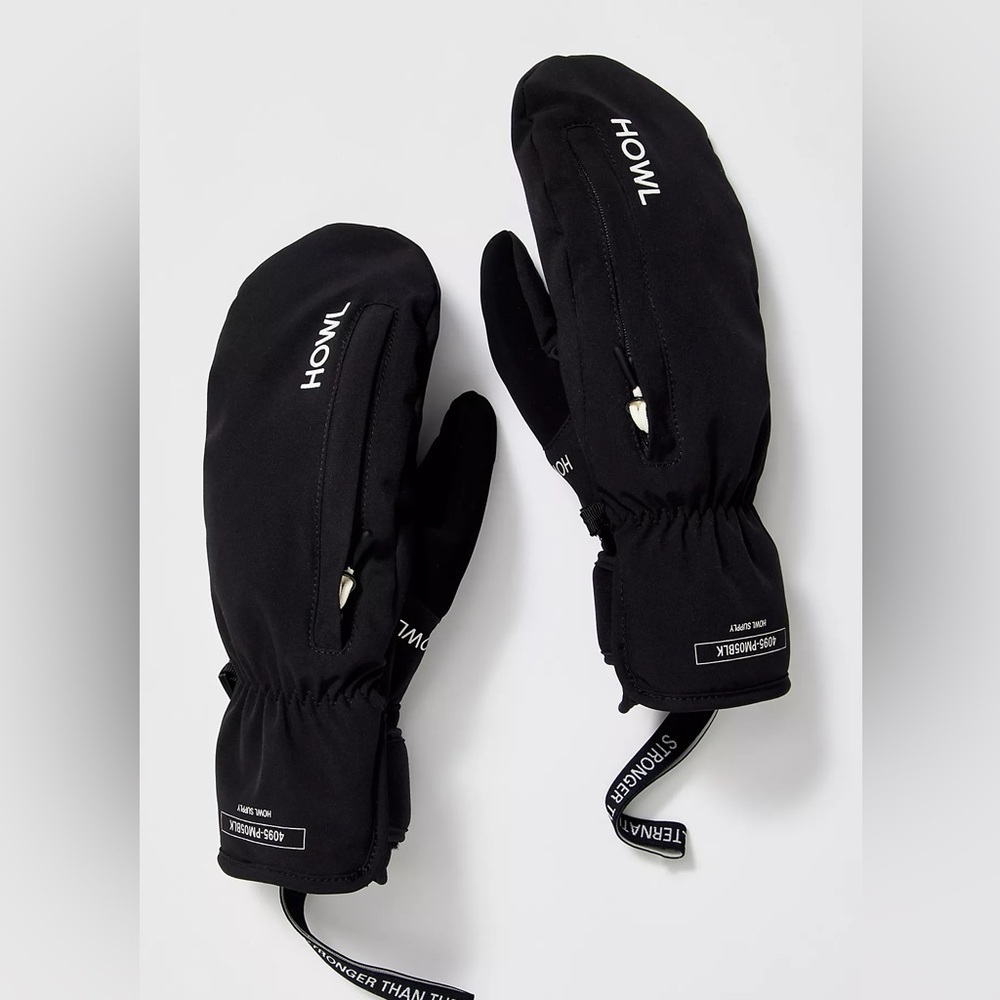 NWT Howl Pocket Mittens by Free People